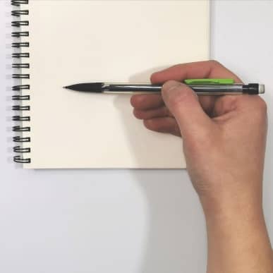 conseil pour bien tenir crayon dessin 1